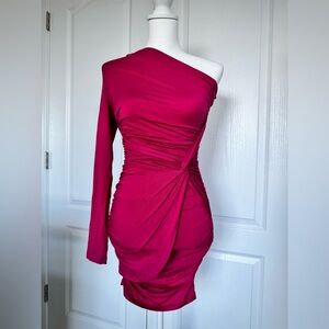 Tart  One-Shoulder Dress in Sangria. Size Small